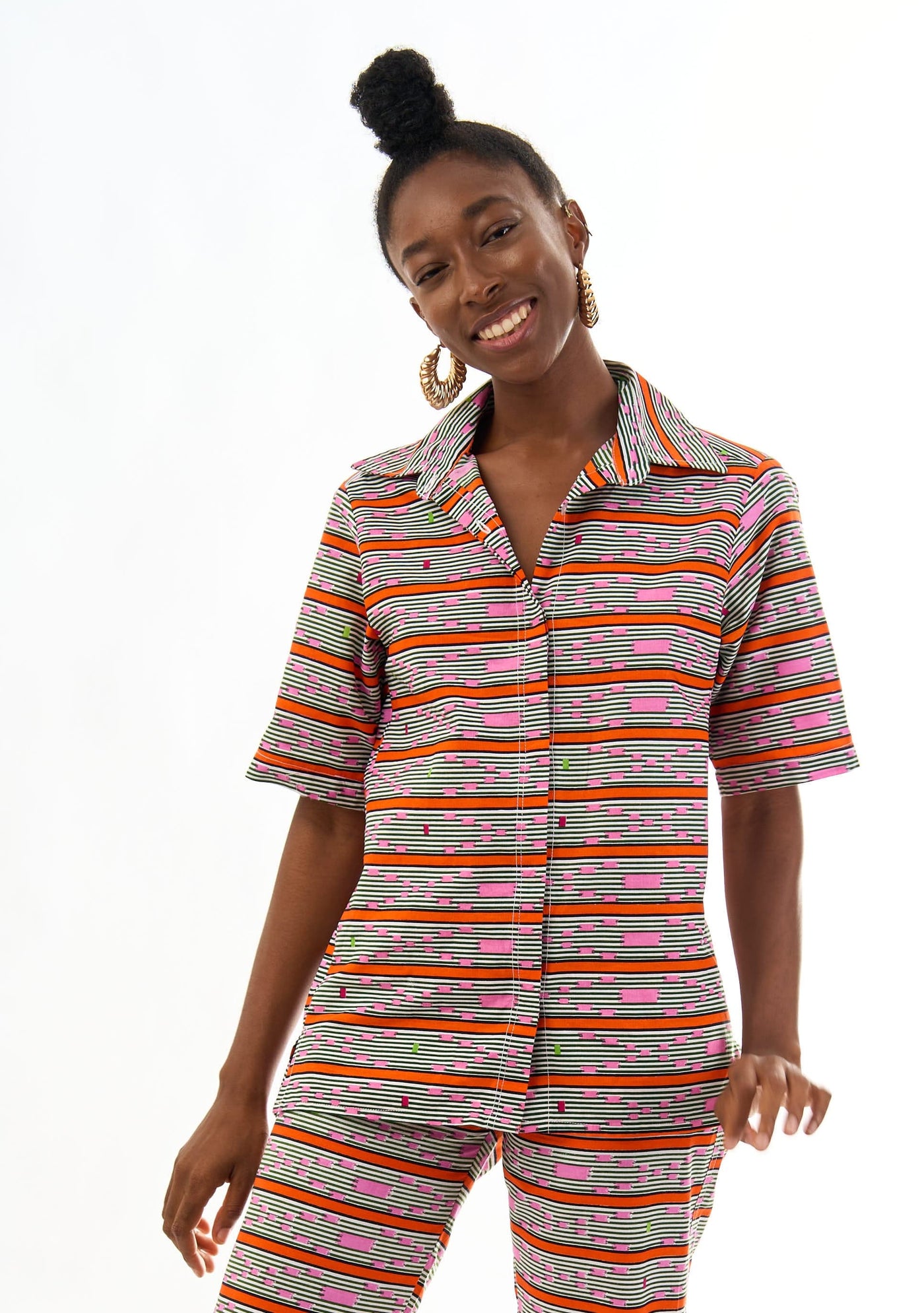 YEVU Women - Top Button Down Shirt - Internet
